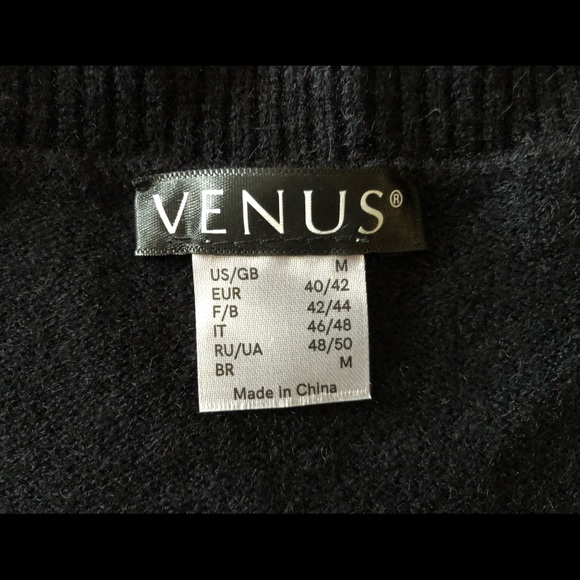 Women’s sweater - Picture 1 of 6